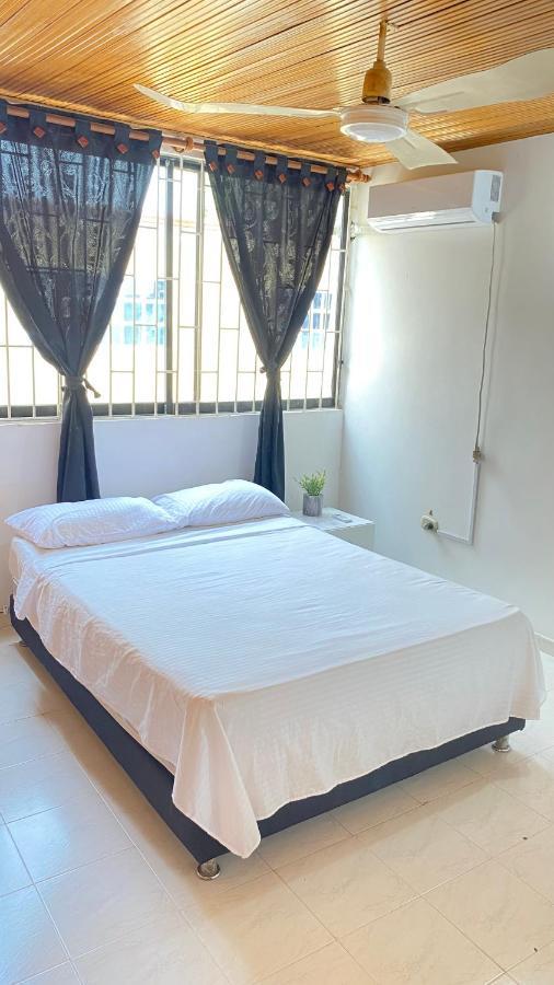 Habitaciones Cerca Al Aeropuerto 2 Cartagena Екстер'єр фото