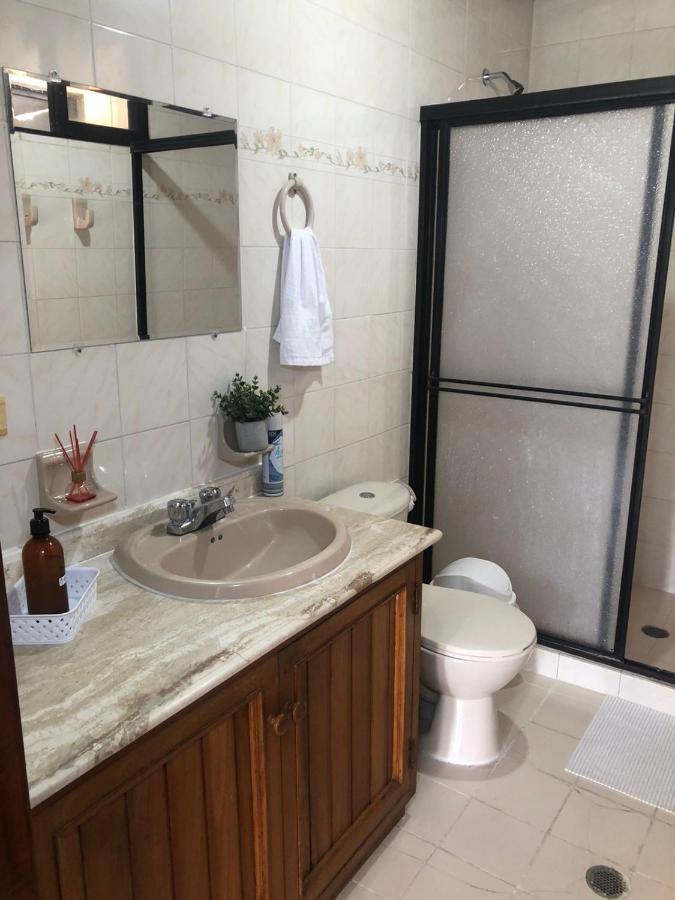 Habitaciones Cerca Al Aeropuerto 2 Cartagena Екстер'єр фото